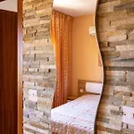 Daire Marilena - Modern 2-br Near Venus
