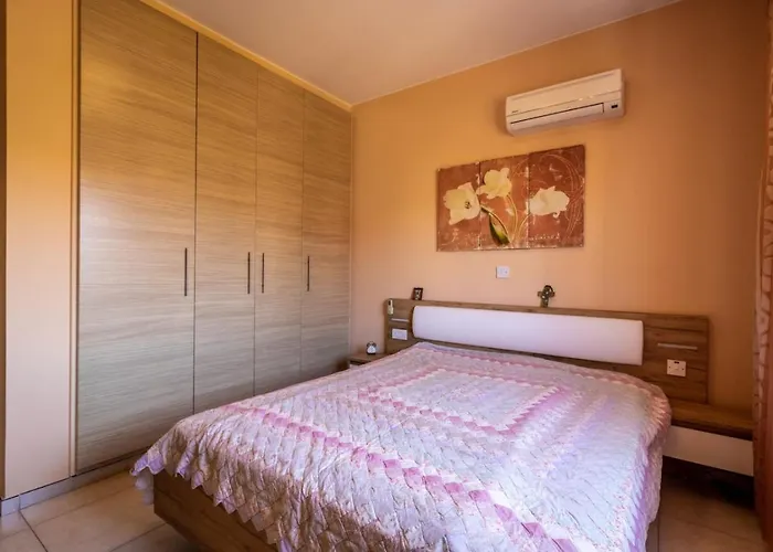 Marilena - Modern 2-br Near Venus Apartmán