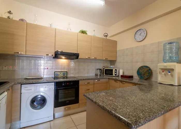 Apartmán Marilena - Modern 2-br Near Venus *